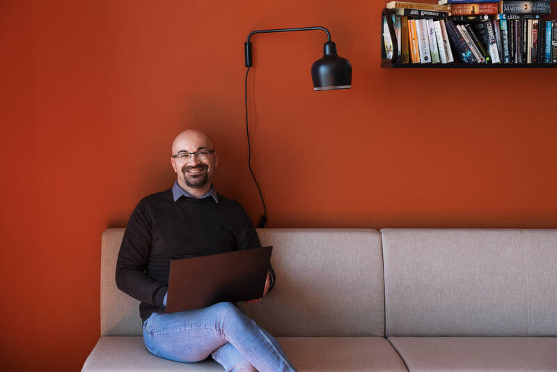 man-laptop