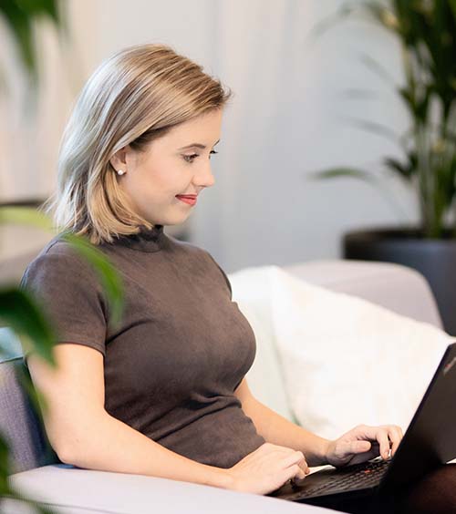 Pienyrityksen taloushallinto on yrittäjän suurennuslasin alla.