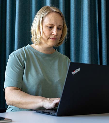 Yrityksen raportointi talous