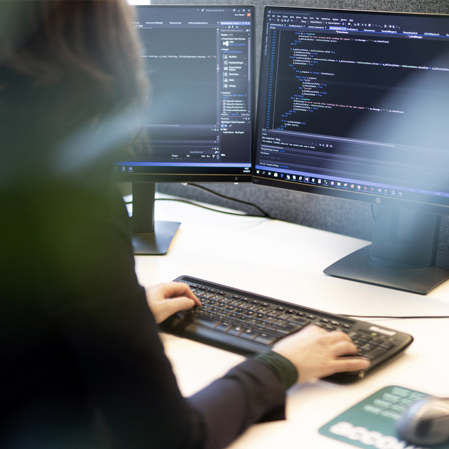 Talous-palkka-HR-palvelut-ohjelmistot-IT-alalle