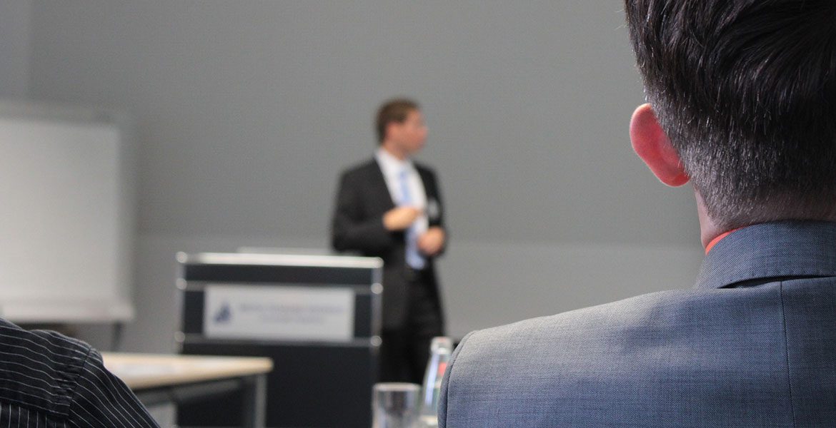 Gjennomføre generalforsamling regler