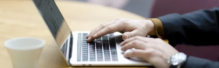 Yrittäjän vakuutukset ovat pakollisia tai vapaaehtoisia